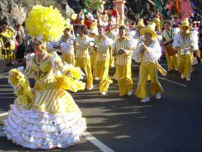 Gelbe Kleider Karneval Los Gigantes